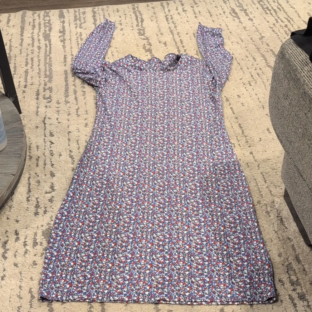 Tory Burch Carlotte Wildflower-Print Long-Sleeve Dress - Picture 6 of 8